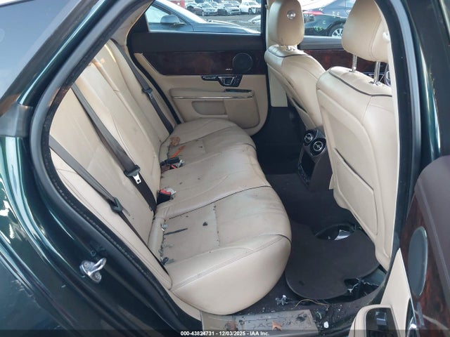2016 JAGUAR XJ SAJWA1C70G8V98593 Photo 7