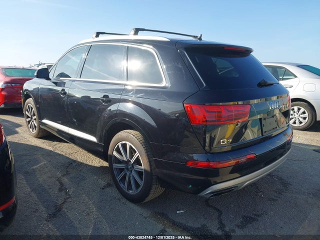 2017 AUDI Q7 WA1LAAF73HD028846 Photo 2