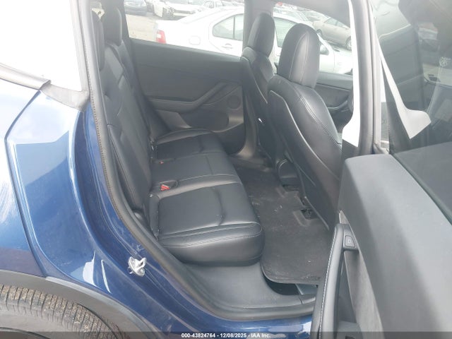 2021 TESLA MODEL Y 5YJYGDEE8MF184458 Photo 7