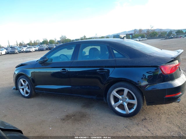Audi A3 2.0t Premium 2015 WAUBFGFF6F1140386 Image 14