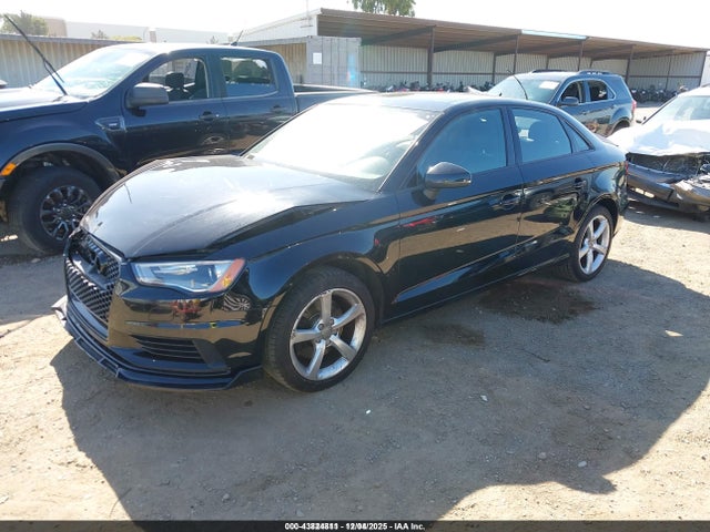 Audi A3 2.0t Premium 2015 WAUBFGFF6F1140386 Image 2