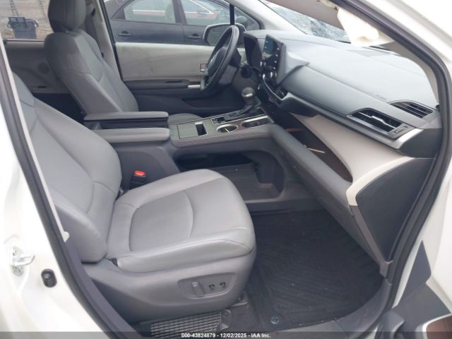 2021 TOYOTA SIENNA 5TDYRKEC7MS014648 Photo 4