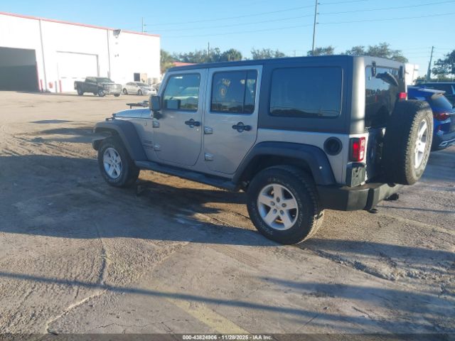 2017 JEEP WRANGLER UNLIMITED 1C4BJWDG4HL544723 Photo 2