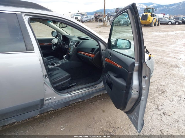 2011 Subaru Outback 3.6r Limited მანქანა იყიდება აუქციონზე, vin: 4S4BREKC5B2368731, აუქციონის ნომერი: 43824946