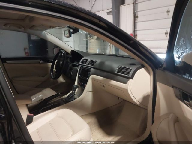 2014 VOLKSWAGEN PASSAT 1VWBT7A38EC106801 Photo 4