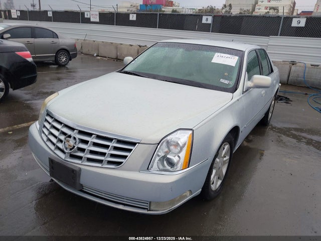 2006 Cadillac Dts Standard მანქანა იყიდება აუქციონზე, vin: 1G6KD57Y06U112548, აუქციონის ნომერი: 43824957