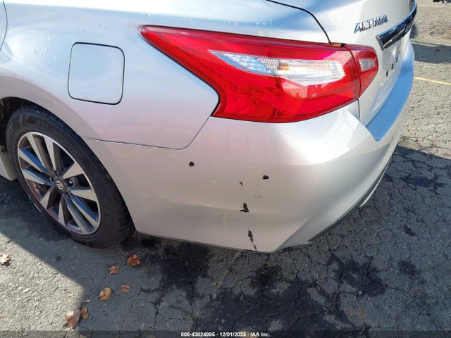 Nissan Altima 2.5 Sv 2017 1N4AL3AP7HC244138 Image 18