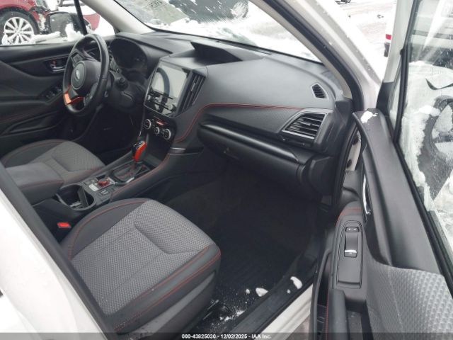 2022 SUBARU FORESTER JF2SKAJC3NH403336 Photo 4