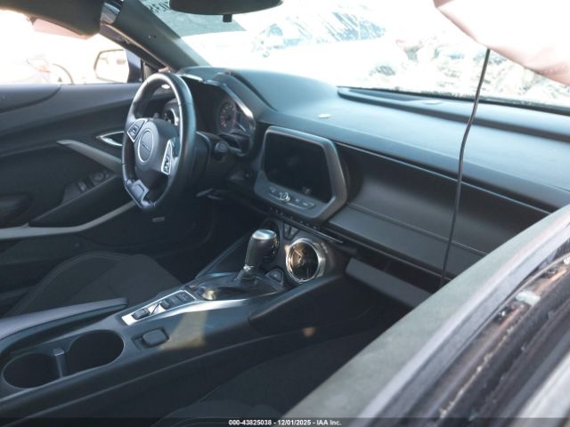 2022 CHEVROLET CAMARO 1G1FB1RX4N0111967 Photo 4