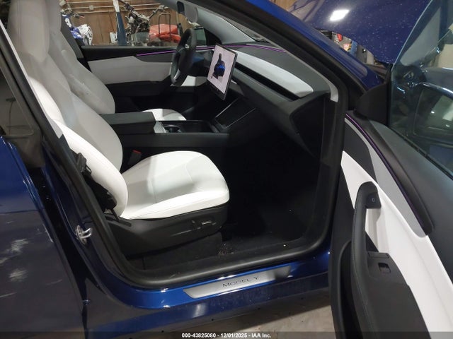 Aukcja sprzedaży 2026 Tesla Model Y Long Range Dual Motor All-wheel Drive/long Range Launch Series, vin: 7SAYGDEE8TF440728, numer aukcji: 43825080