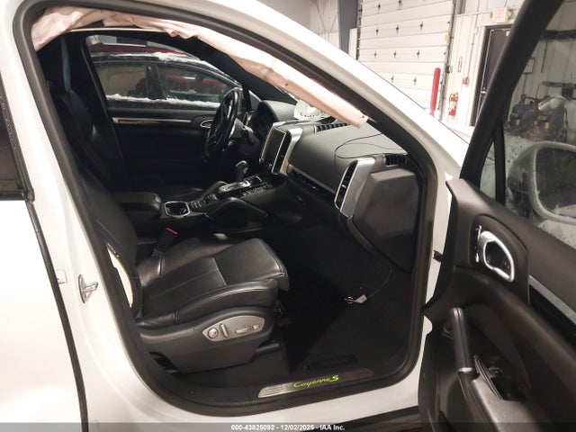 2017 PORSCHE CAYENNE E-HYBRID WP1AE2A2XHLA72303 Photo 4