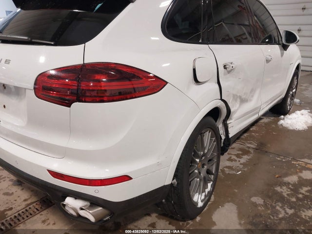 2017 PORSCHE CAYENNE E-HYBRID WP1AE2A2XHLA72303 Photo 5