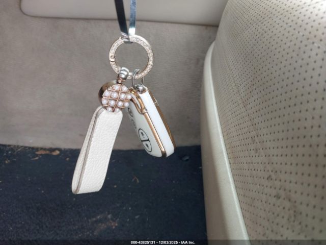 2011 LEXUS LS 460 JTHBL5EF5B5105096 Photo 10