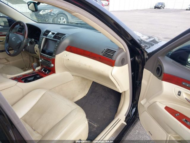 2011 LEXUS LS 460 JTHBL5EF5B5105096 Photo 4