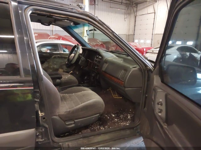 1996 JEEP GRAND CHEROKEE 1J4GZ58S7TC194255 Photo 4