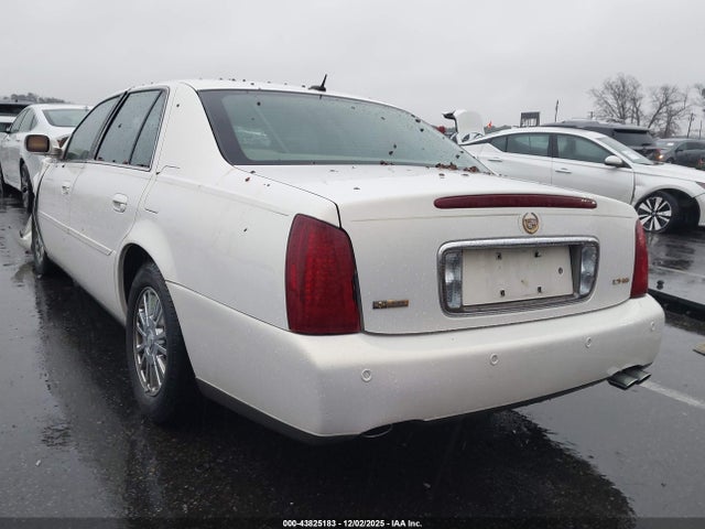 2005 CADILLAC DEVILLE 1G6KE57YX5U113699 Photo 2