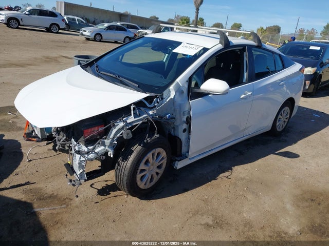 JTDKAMFU9N3173402 Toyota Prius Le