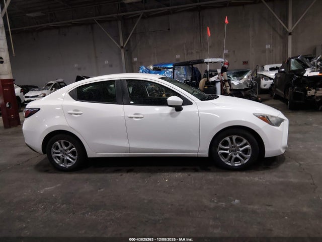 3MYDLBZV0GY140313 Scion IA