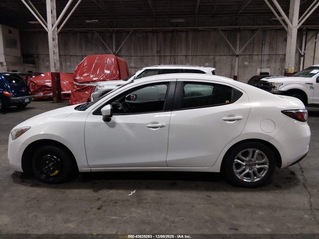 3MYDLBZV0GY140313 Scion IA