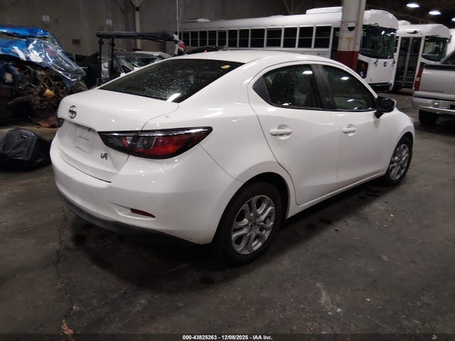 3MYDLBZV0GY140313 Scion IA