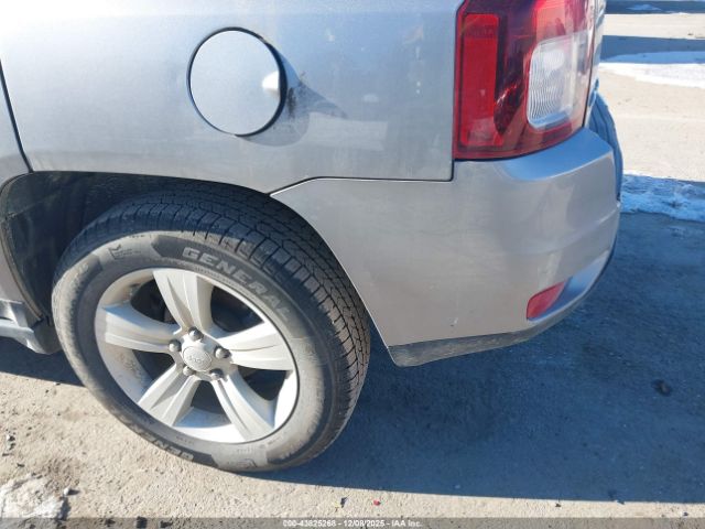 2015 JEEP COMPASS 1C4NJDEB8FD395860 Photo 5