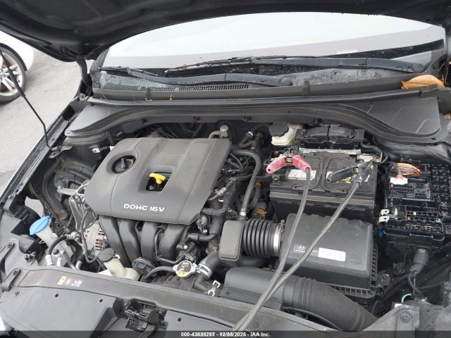 5NPD84LF3JH393613 Hyundai ELANTRA SEL