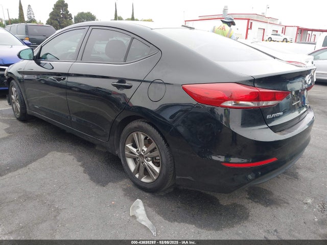 5NPD84LF3JH393613 Hyundai ELANTRA SEL