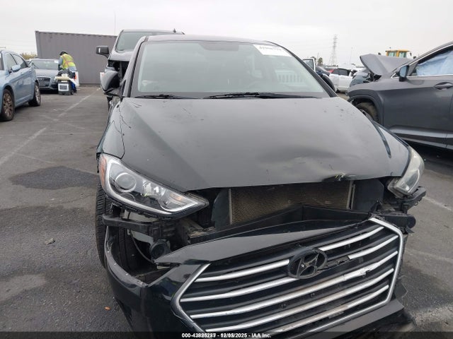 5NPD84LF3JH393613 Hyundai ELANTRA SEL
