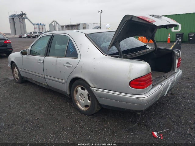1998 Mercedes-benz E 320 მანქანა იყიდება აუქციონზე, vin: WDBJF65F7WA448949, აუქციონის ნომერი: 43825319