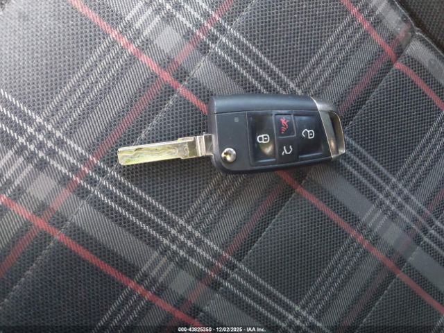 2018 VOLKSWAGEN GOLF GTI 3VW447AU4JM289718 Photo 10