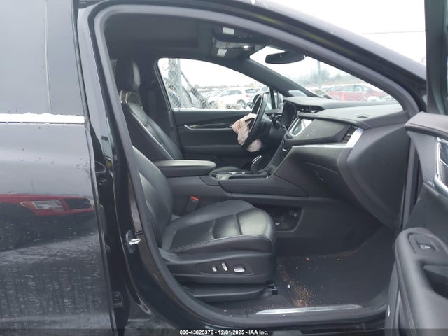 2023 CADILLAC XT5 1GYKNDRSXPZ159369 Photo 4