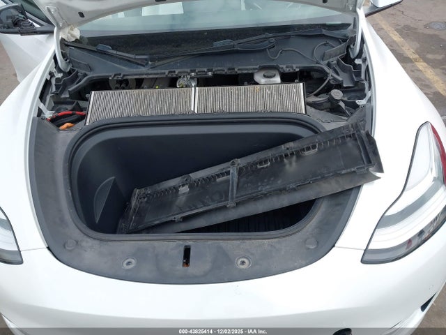 2021 TESLA MODEL Y 5YJYGAEE4MF245254 Photo 9