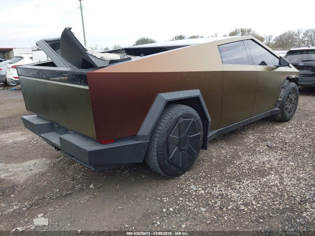 2024 TESLA CYBERTRUCK 7G2CEHED3RA000477 Photo 3