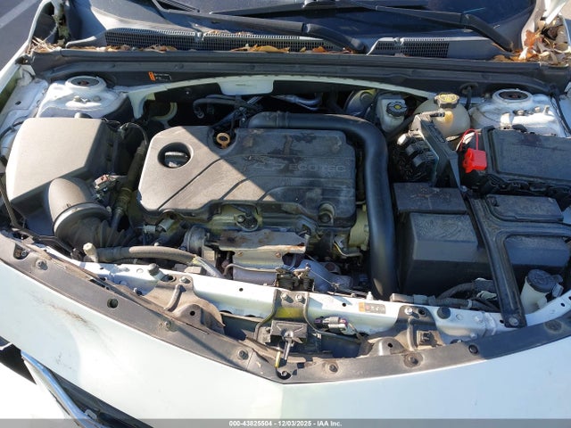 2017 CHEVROLET MALIBU 1G1ZE5ST7HF182245 Photo 9