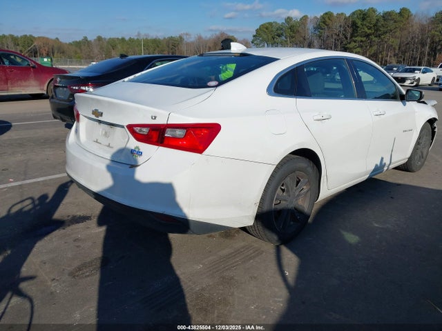 2017 CHEVROLET MALIBU 1G1ZE5ST7HF182245 Photo 3