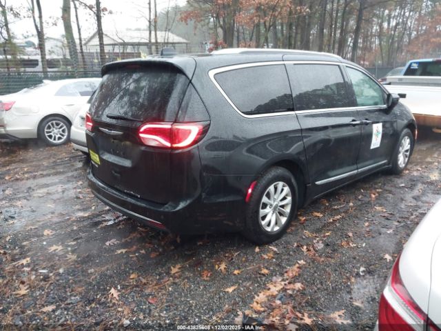 2018 CHRYSLER PACIFICA 2C4RC1BGXJR260928 Photo 3