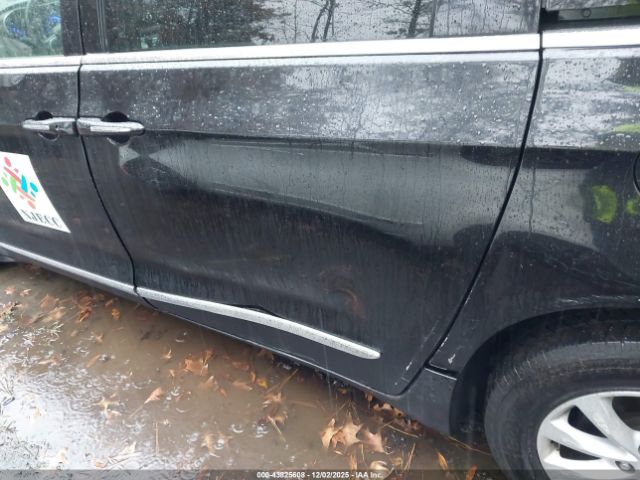 2018 CHRYSLER PACIFICA 2C4RC1BGXJR260928 Photo 5