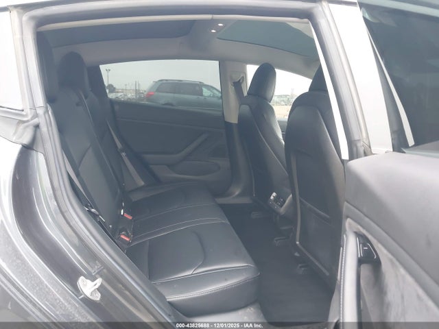 2018 TESLA MODEL 3 5YJ3E1EA3JF019960 Photo 7