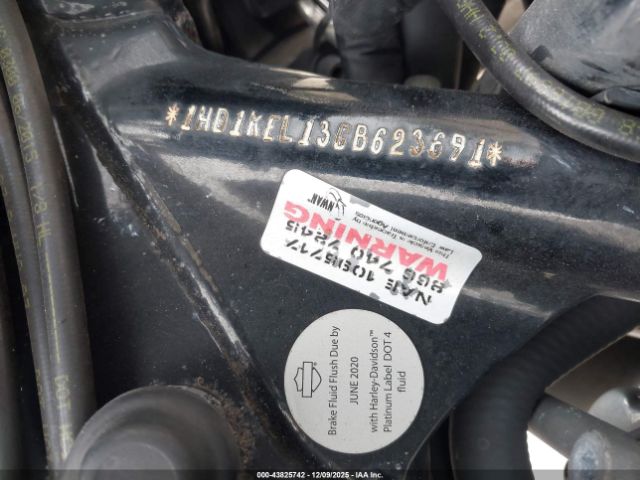 2016 HARLEY-DAVIDSON FLHTK 1HD1KEL13GB623691 Photo 9