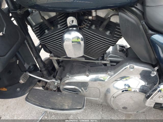 2016 HARLEY-DAVIDSON FLHTK 1HD1KEL13GB623691 Photo 8