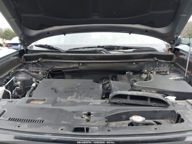 2018 MITSUBISHI OUTLANDER JA4AD2A30JZ049395 Photo 9