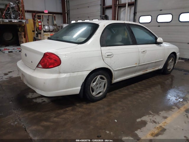 2003 KIA SPECTRA KNAFB121235300577 Photo 3