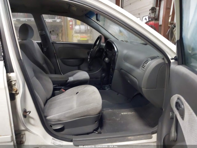 2003 KIA SPECTRA KNAFB121235300577 Photo 4