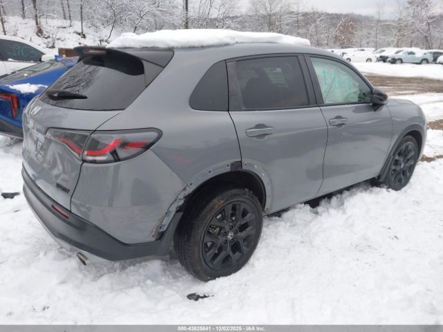 2023 HONDA HR-V 3CZRZ2H51PM717923 Photo 3