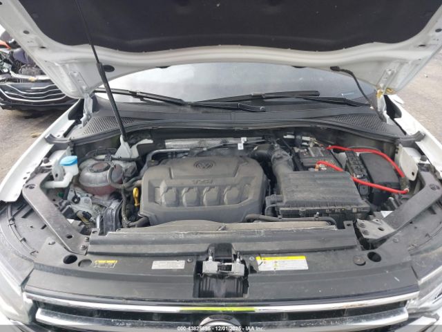 2022 VOLKSWAGEN TIGUAN 3VV3B7AX0NM090218 Photo 9