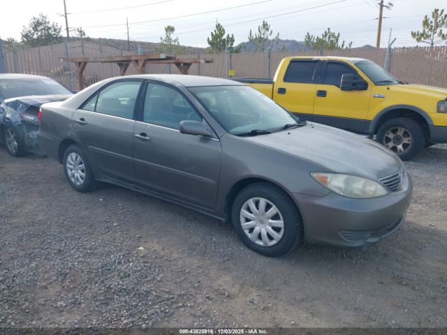 2005 TOYOTA CAMRY 4T1BE32K85U517519