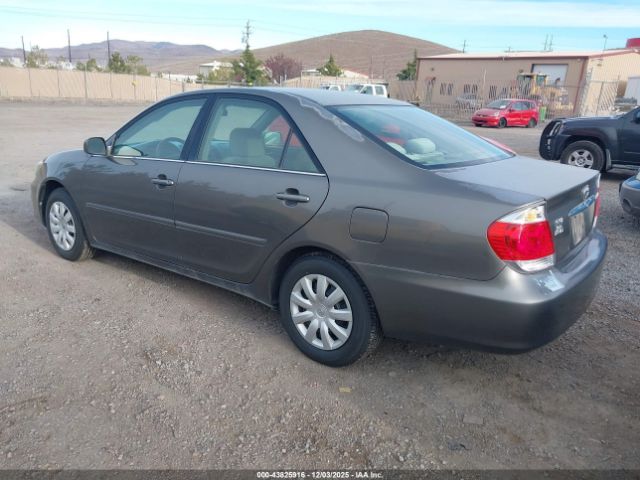2005 TOYOTA CAMRY 4T1BE32K85U517519 Photo 2