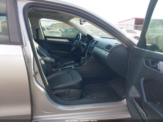 2013 VOLKSWAGEN PASSAT 1VWBP7A31DC045018 Photo 4