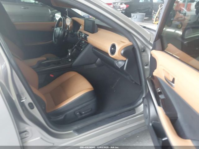2021 LEXUS IS 300 JTHAA1D22M5110025 Photo 4