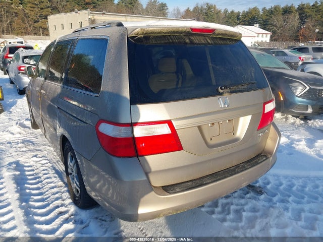 2005 HONDA ODYSSEY 5FNRL38455B068634 Photo 2